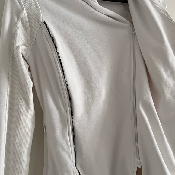 LULULEMON Wrap Fitted Bhakti Yoga Jacket 8 White - Picture 8 of 8